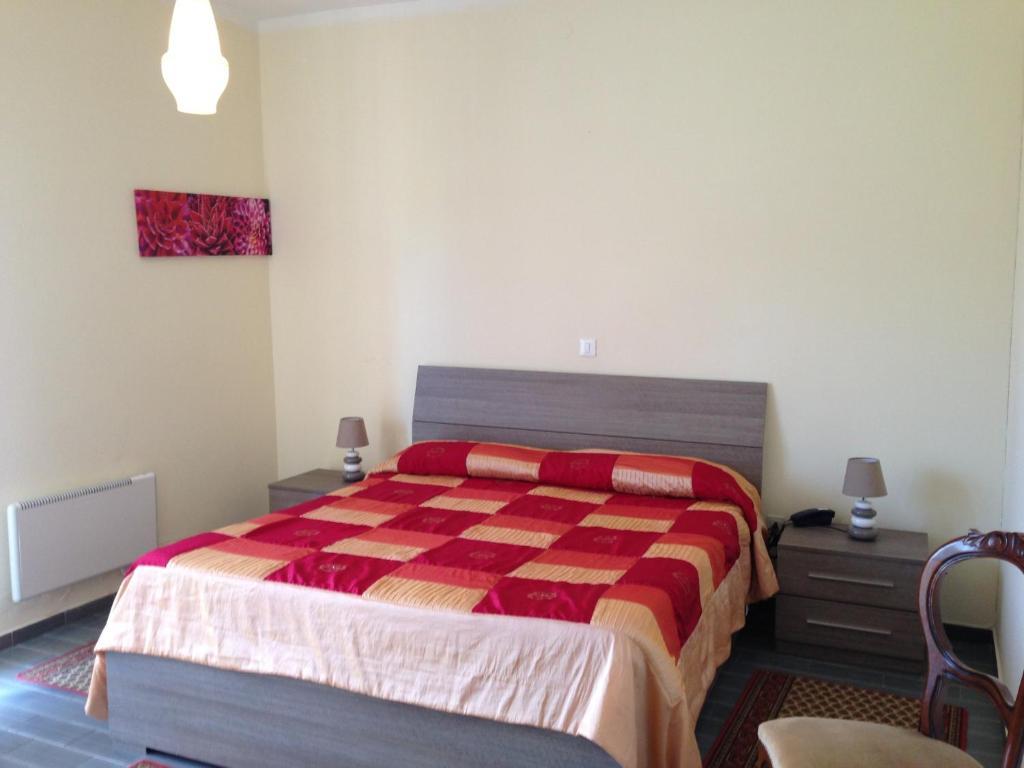 Hotel Serena Spiazzi Di Caprino Habitación foto